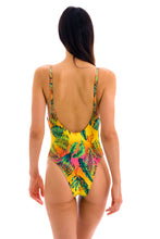 Laden Sie das Bild in den Galerie-Viewer, Model Back: Rio De Sol Badeanzug Sun-Sation Hype