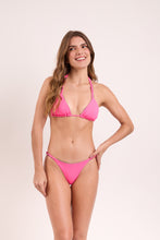 Laden Sie das Bild in den Galerie-Viewer, Model Front: Rio De Sol Set Set Mtx-Ultrapink Tri-Rev Essential-Rev
