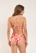 Laden Sie das Bild in den Galerie-Viewer, Model Back: Rio De Sol Oberteil Top Mirage Camille