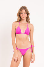 Laden Sie das Bild in den Galerie-Viewer, Model Front: Rio De Sol Unterteil Bottom Malibu-Rosa Cheeky-Tie
