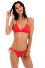 Laden Sie das Bild in den Galerie-Viewer, Model Front: Rio De Sol Unterteil Bottom Cotele-Tomate Rio