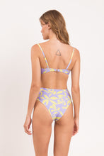 Laden Sie das Bild in den Galerie-Viewer, Model Back: Rio De Sol Oberteil Top Glow Bandeau-Joy