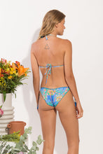 Laden Sie das Bild in den Galerie-Viewer, Model Back: Rio De Sol Unterteil Bottom Treetop Frufru-Comfy