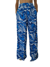 Laden Sie das Bild in den Galerie-Viewer, Model Front: Rio De Sol Strandhosen Inagua Wide Pants