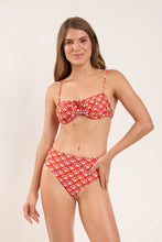 Laden Sie das Bild in den Galerie-Viewer, Model Front: Rio De Sol Oberteil Top Floral-Scales Balconet-Tie