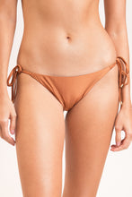 Laden Sie das Bild in den Galerie-Viewer, Gallery: Rio De Sol Unterteil Bottom Nocciola Ibiza-Comfy