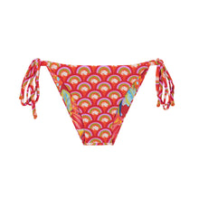 Laden Sie das Bild in den Galerie-Viewer, Product Front: Rio De Sol Unterteil Bottom Floral-Scales Lacinho
