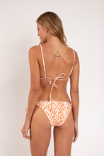 Laden Sie das Bild in den Galerie-Viewer, Model Back: Rio De Sol Unterteil Bottom Sahari Ibiza-Comfy