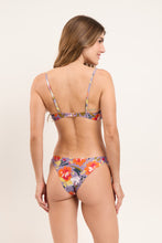 Laden Sie das Bild in den Galerie-Viewer, Model Back: Rio De Sol Oberteil Top Garden-Flower Bandeau-Joy