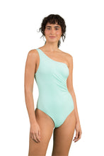Laden Sie das Bild in den Galerie-Viewer, Model Front: Rio De Sol Badeanzug Malibu-Menta Maeve