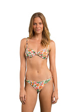 Laden Sie das Bild in den Galerie-Viewer, Model Front: Rio De Sol Oberteil Top Boho Bandeau-Joy