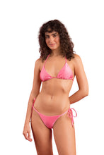 Laden Sie das Bild in den Galerie-Viewer, Model Front: Rio De Sol Unterteil Bottom Shimmer-Confetti Cheeky-Tie