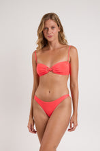 Laden Sie das Bild in den Galerie-Viewer, Model Front: Rio De Sol Unterteil Bottom Malibu-Folia Essential-Iris