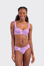 Laden Sie das Bild in den Galerie-Viewer, Model Front: Rio De Sol Unterteil Bottom Trail-Purple Baobi
