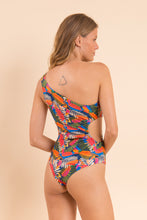 Laden Sie das Bild in den Galerie-Viewer, Model Back: Rio De Sol Badeanzug Jungle Maeve