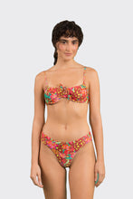 Laden Sie das Bild in den Galerie-Viewer, Model Front: Rio De Sol Unterteil Bottom Tropics Ciao