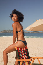 Laden Sie das Bild in den Galerie-Viewer, Image 10: Rio De Sol Set Set Shimmer-Shark Tri-Fixo-Noa Cheeky-Noa