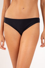 Laden Sie das Bild in den Galerie-Viewer, Gallery: Rio De Sol Unterteil Bottom Malibu-Black Essential-Comfy