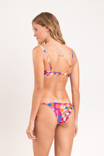 Laden Sie das Bild in den Galerie-Viewer, Model Back: Rio De Sol Unterteil Bottom Funny Lacinho