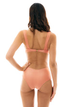 Laden Sie das Bild in den Galerie-Viewer, Model Back: Rio De Sol Badeanzug Trikini Ouro Rosa