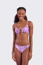 Laden Sie das Bild in den Galerie-Viewer, Model Front: Rio De Sol Unterteil Bottom Trail-Purple Essential-Comfy