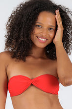 Laden Sie das Bild in den Galerie-Viewer, Gallery: Rio De Sol Oberteil Top Rouge Twist