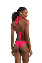 Laden Sie das Bild in den Galerie-Viewer, Model Back: Rio De Sol Oberteil Top Dots-Virtual-Pink Mel
