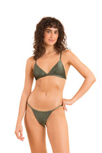 Laden Sie das Bild in den Galerie-Viewer, Model Front: Rio De Sol Unterteil Bottom Croco California