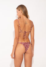Laden Sie das Bild in den Galerie-Viewer, Model Back: Rio De Sol Unterteil Bottom Dune Ibiza