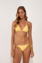 Laden Sie das Bild in den Galerie-Viewer, Model Front: Wednesday In Hawaii By Rio De Sol Unterteil Bottom Lilikoi Kaleia-Comfy
