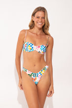 Laden Sie das Bild in den Galerie-Viewer, Model Front: Rio De Sol Oberteil Top Al-Mare Kelli
