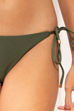 Laden Sie das Bild in den Galerie-Viewer, Image 05: Rio De Sol Unterteil Bottom Shimmer-Croco Ibiza-Comfy-Gold
