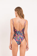 Laden Sie das Bild in den Galerie-Viewer, Model Back: Rio De Sol Badeanzug Euphoria Hype

