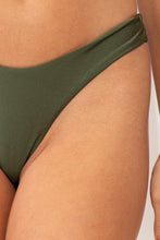 Laden Sie das Bild in den Galerie-Viewer, Image 06: Rio De Sol Unterteil Bottom Shimmer-Croco Nara
