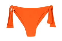 Laden Sie das Bild in den Galerie-Viewer, Product Front: Rio De Sol Unterteil Bottom Calendula Italy
