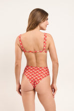 Laden Sie das Bild in den Galerie-Viewer, Model Back: Rio De Sol Oberteil Top Floral-Scales Hera
