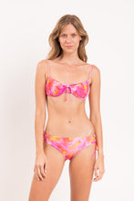 Laden Sie das Bild in den Galerie-Viewer, Model Front: Rio De Sol Oberteil Top Joyful Balconet-Tie
