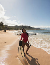 Laden Sie das Bild in den Galerie-Viewer, Image 11: Wednesday In Hawaii By Rio De Sol Badeanzug Hibiscus Surf
