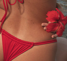 Laden Sie das Bild in den Galerie-Viewer, Image 11: Wednesday In Hawaii By Rio De Sol Set Set Hibiscus Ana Isla
