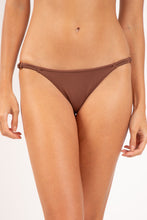 Laden Sie das Bild in den Galerie-Viewer, Gallery: Rio De Sol Unterteil Bottom Sand-Cappuccino Cheeky-Aya
