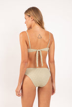 Laden Sie das Bild in den Galerie-Viewer, Model Back: Rio De Sol Unterteil Bottom Brisa-Pistache Essential-Comfy
