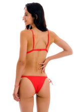 Laden Sie das Bild in den Galerie-Viewer, Model Back: Rio De Sol Unterteil Bottom Cotele-Tomate Rio
