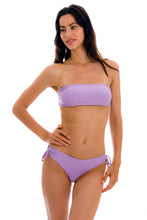 Laden Sie das Bild in den Galerie-Viewer, Model Front: Rio De Sol Oberteil Top Uv-Harmonia Bandeau-Reto
