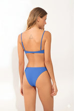 Laden Sie das Bild in den Galerie-Viewer, Model Back: Wednesday In Hawaii By Rio De Sol Oberteil Top Pacifica Shell
