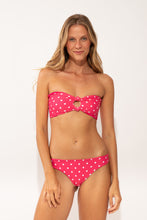 Laden Sie das Bild in den Galerie-Viewer, Model Front: Wednesday In Hawaii By Rio De Sol Oberteil Top Kiko-Guava Lani
