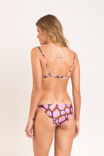 Laden Sie das Bild in den Galerie-Viewer, Model Back: Rio De Sol Oberteil Top Amore-Pink Tri-Fixo
