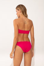 Laden Sie das Bild in den Galerie-Viewer, Model Back: Wednesday In Hawaii By Rio De Sol Oberteil Top Guava Lani
