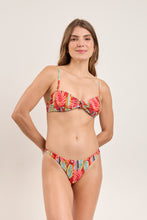 Laden Sie das Bild in den Galerie-Viewer, Model Front: Rio De Sol Oberteil Top Sea-Bloom Bandeau-Joy
