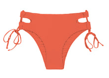Laden Sie das Bild in den Galerie-Viewer, Product Front: Rio De Sol Unterteil Bottom Light-Peach Madrid
