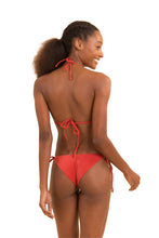 Laden Sie das Bild in den Galerie-Viewer, Model Back: Rio De Sol Oberteil Top Malibu-Chili Tri-Inv
